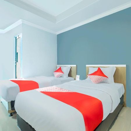 Oyo Living 2195 Al Jazeerah Residence Syariah Бандунг Экстерьер фото