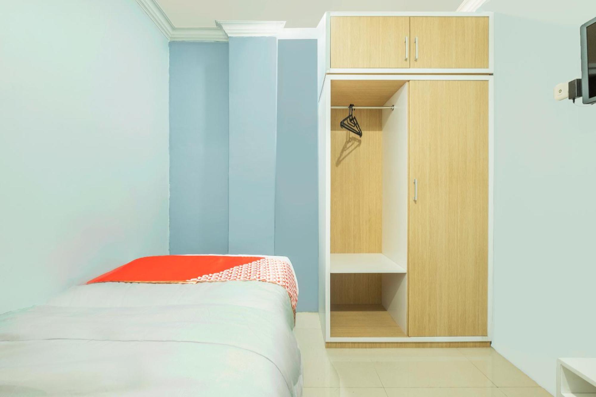 Oyo Living 2195 Al Jazeerah Residence Syariah Бандунг Экстерьер фото